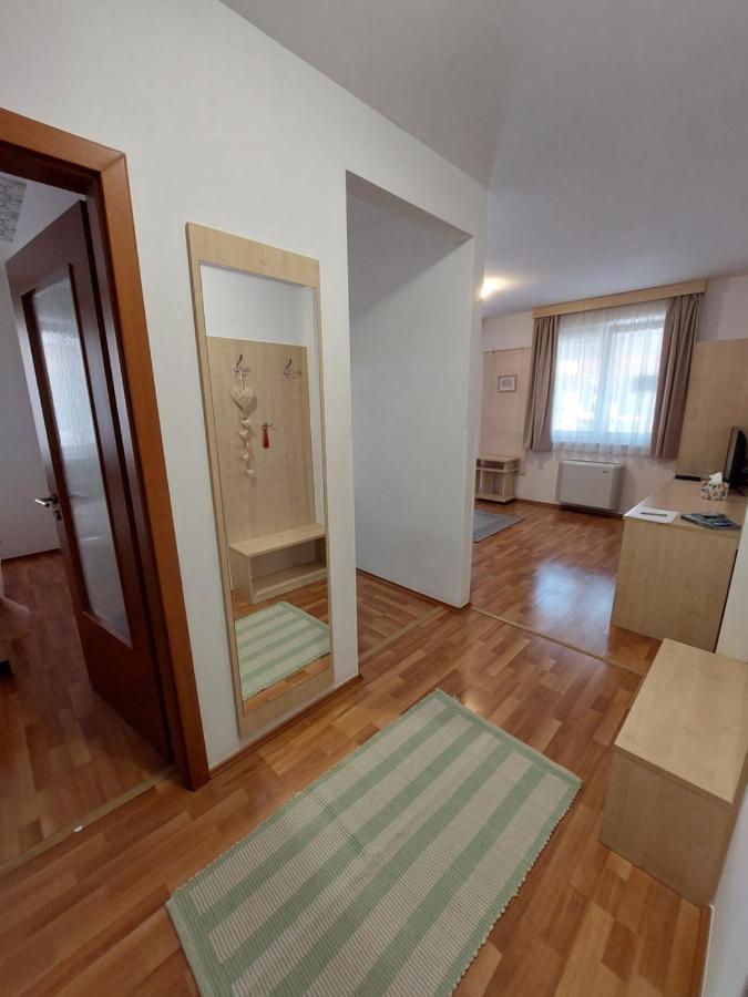 Myrelax Apartment - Гайдусобосло Екстер'єр фото