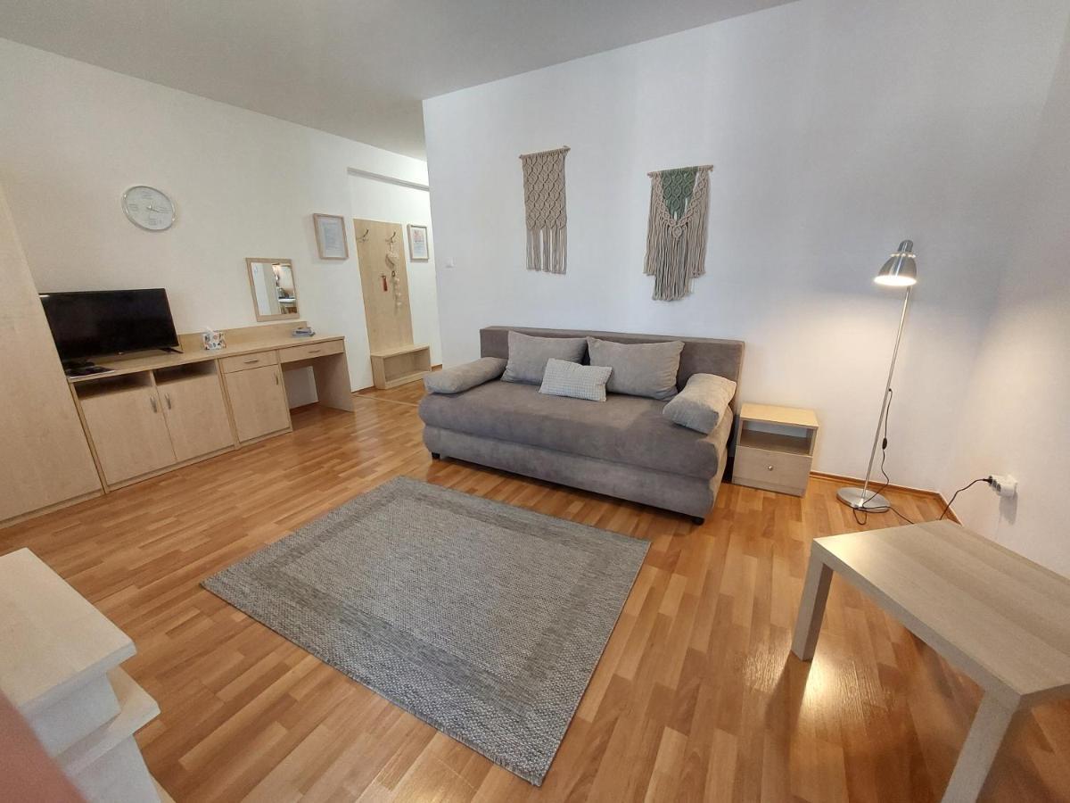 Myrelax Apartment - Гайдусобосло Екстер'єр фото